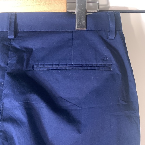 Calvin🏌️‍♂️Klein (32”x30”) - Picture 12 of 16